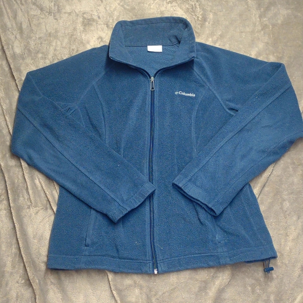 Columbia Blue Ski Jacket with Fitted Design and High Collar